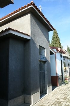Francesco La Cava_s tomb (1).JPG